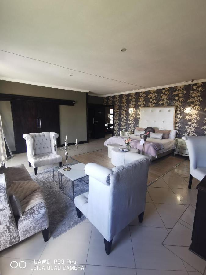 Altissimo Guesthouse Bloemfontein Dış mekan fotoğraf